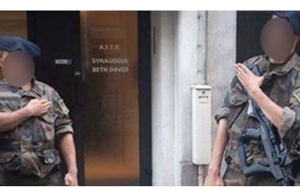 "Quenelles" de Dieudonné par des militaires : comment stopper la contamination ?